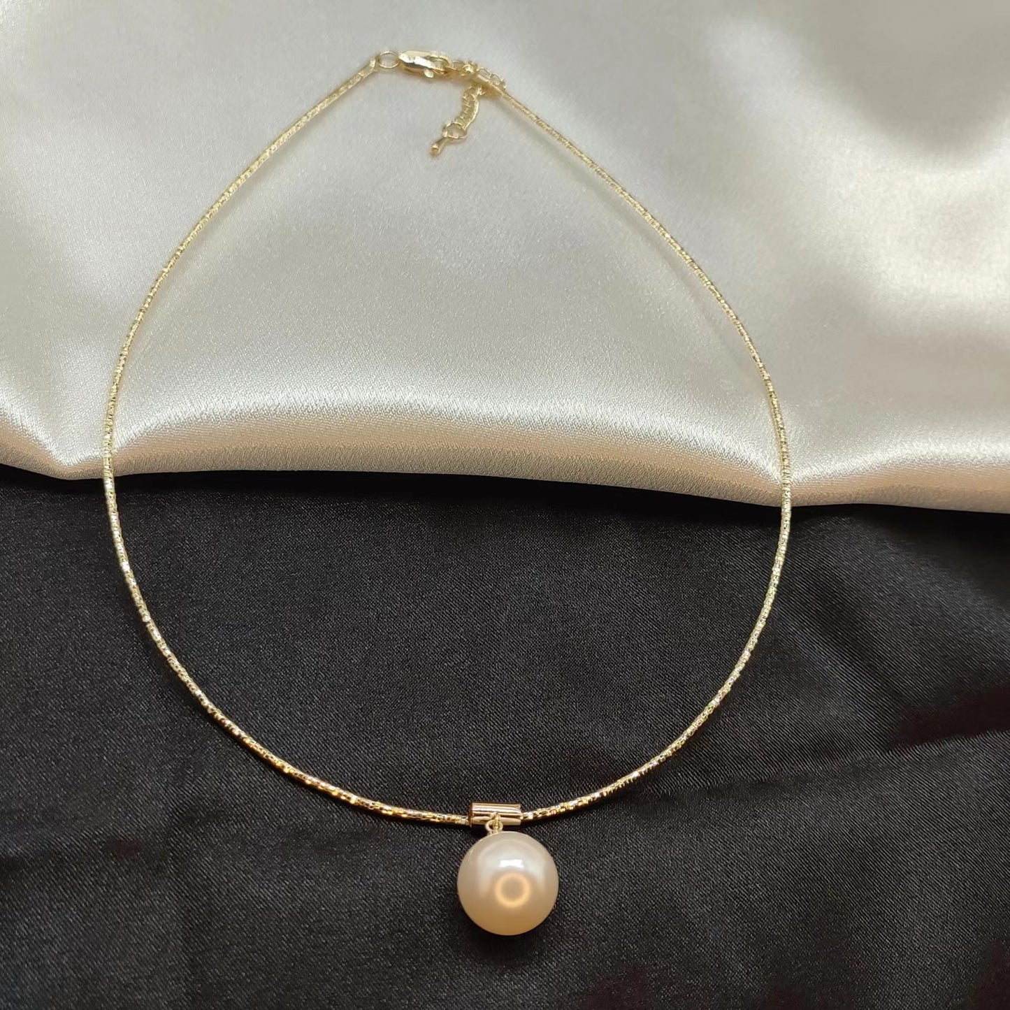 A25 Princess mermaid ( one large pearl) necklace