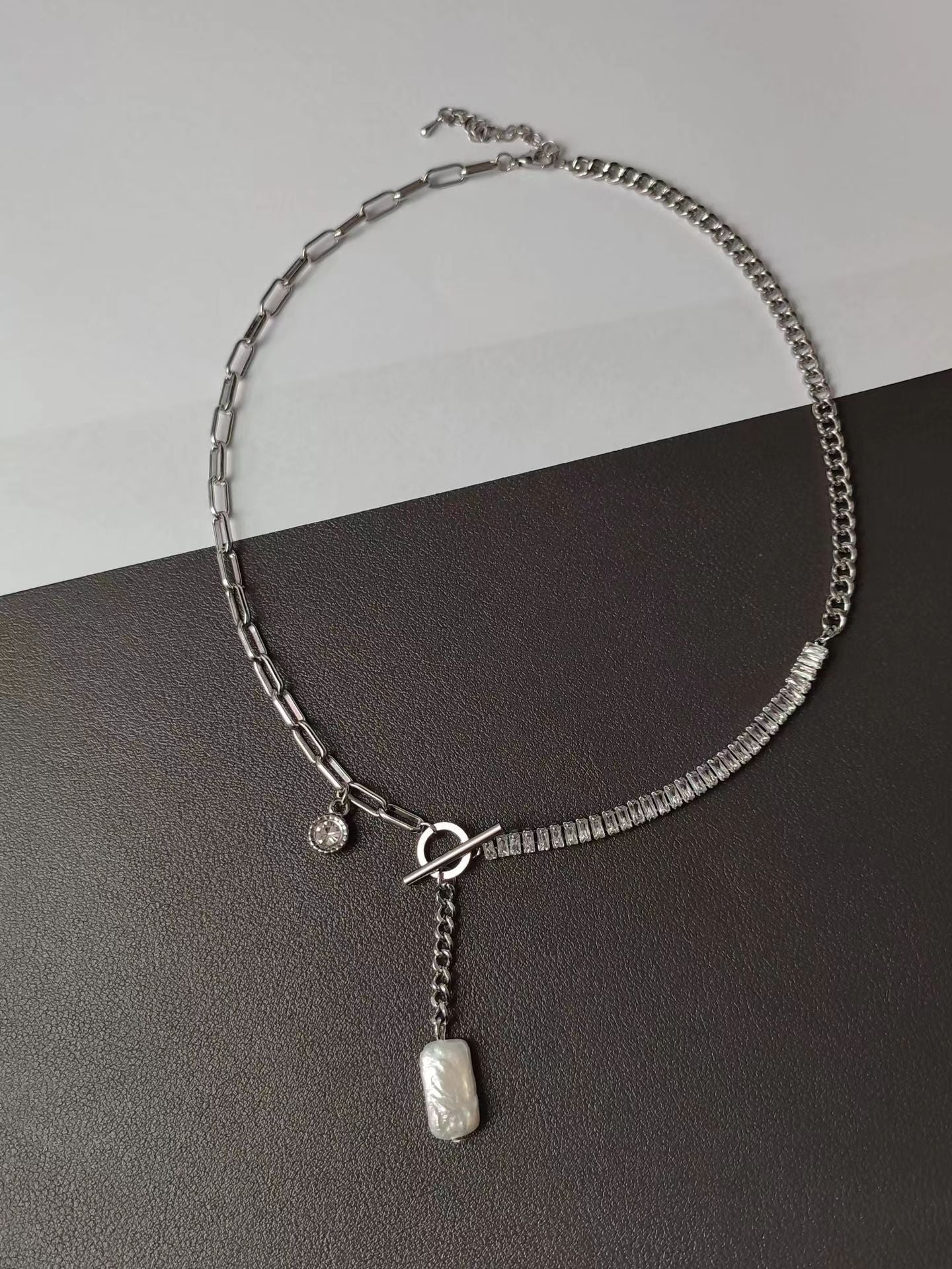 A31 Almighty girl (baroque pearl with zircon)necklace