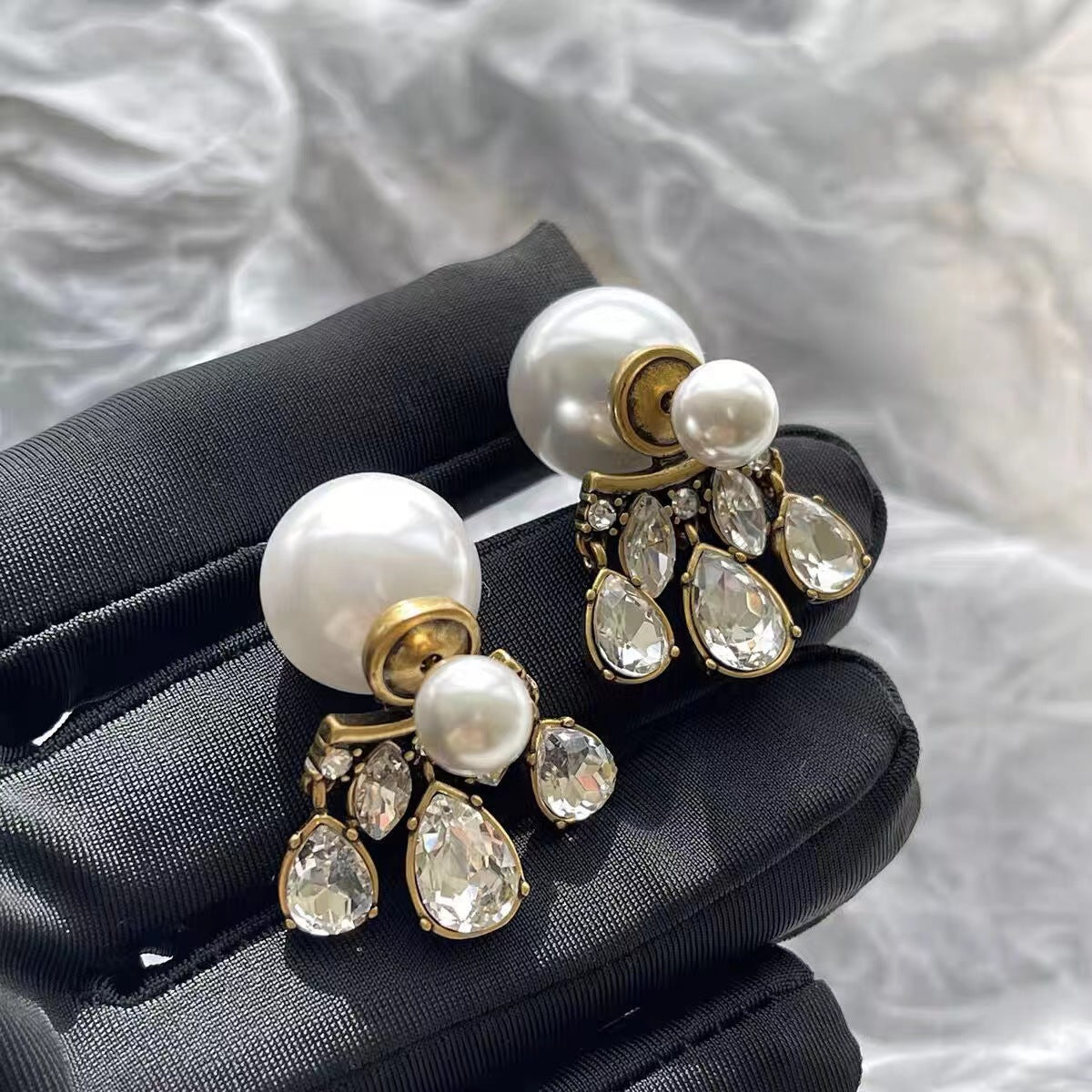 A37 Junior D pearl diamond vintage style earring