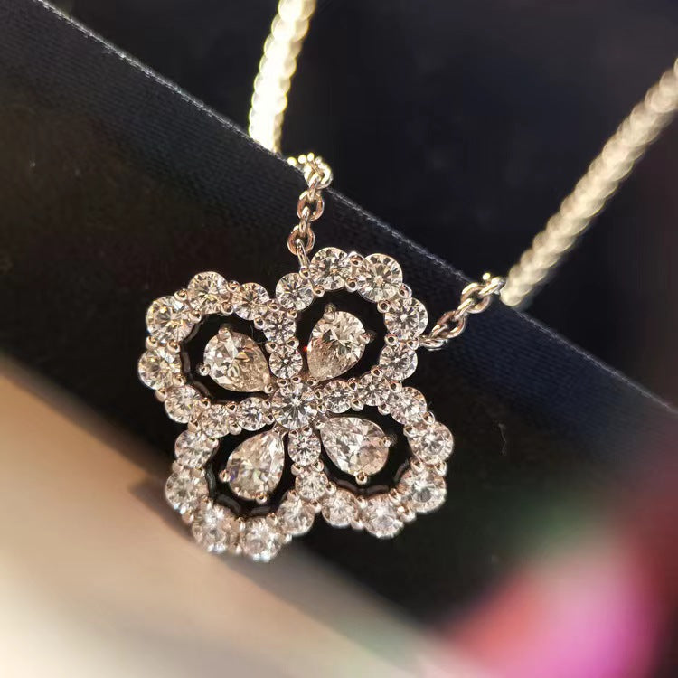 A28 Four-leaf  collarbone necklace