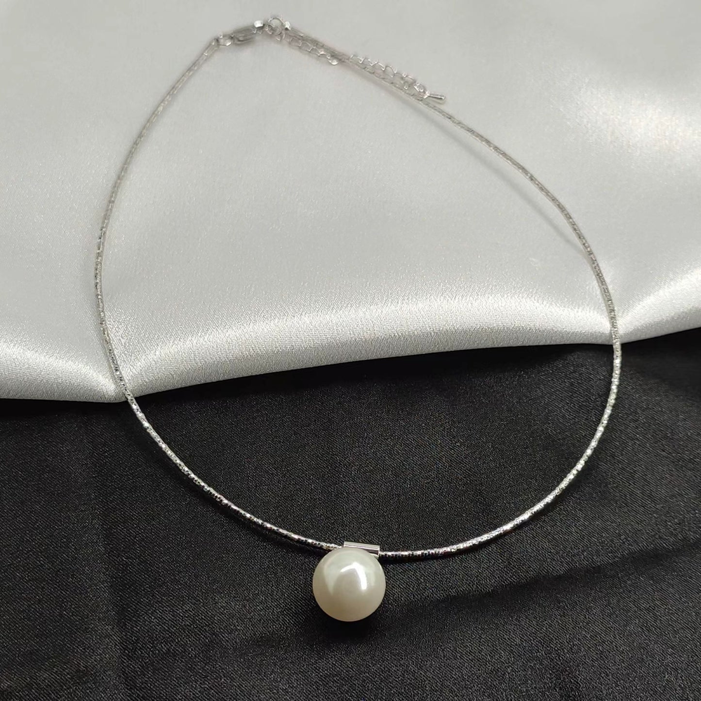 A25 Princess mermaid ( one large pearl) necklace