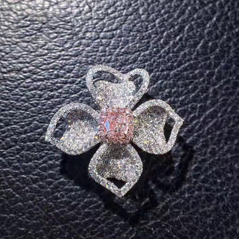 A8 Four-leaf clover full of mini diamond ring